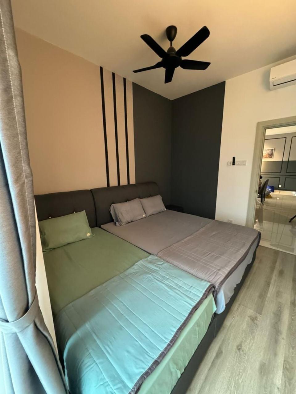 Pangsapuri Jb Mosaic Southkey Midvalley #3br #up To 14 Pax Johor Bahru